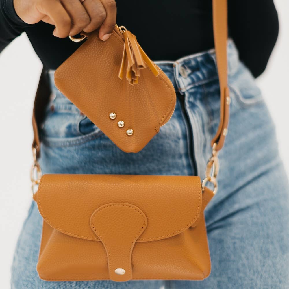 Khloe Vegan Leather Crossbody: Brown