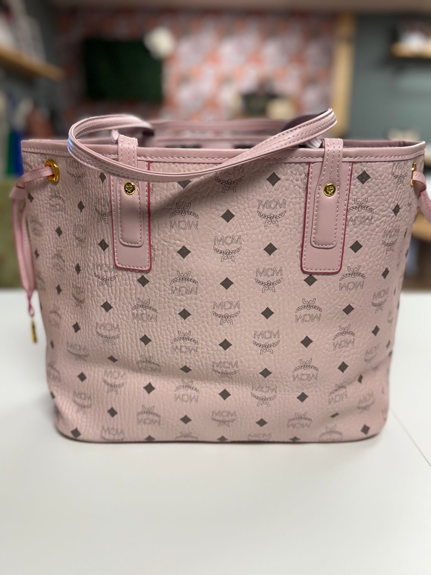 REVERSIBLE LIZ SHOPPER in pink