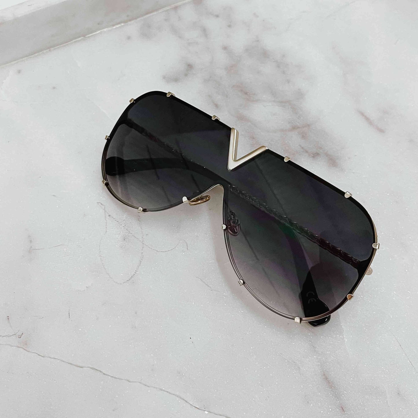 Jersey Sunglasses: Black Lens