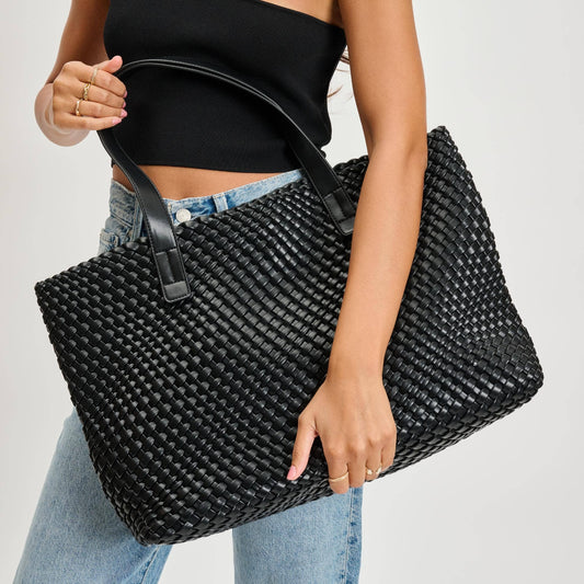 Piquant Woven Tote: Black